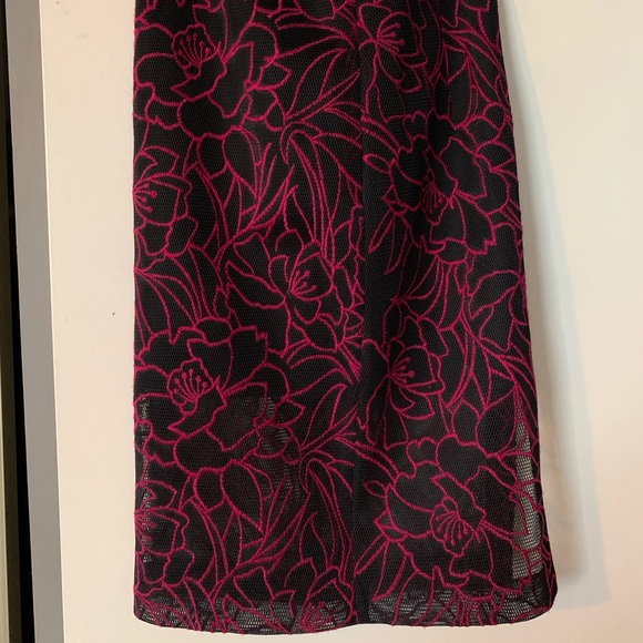 2 piece crop top and high waisted skirt. Worn once excellent condition - Picture 3 of 8